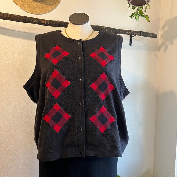 Black Plush Soft Plaid Patchwork Snap Button Sweater Vest Top Size 3X Holiday - Picture 1 of 11